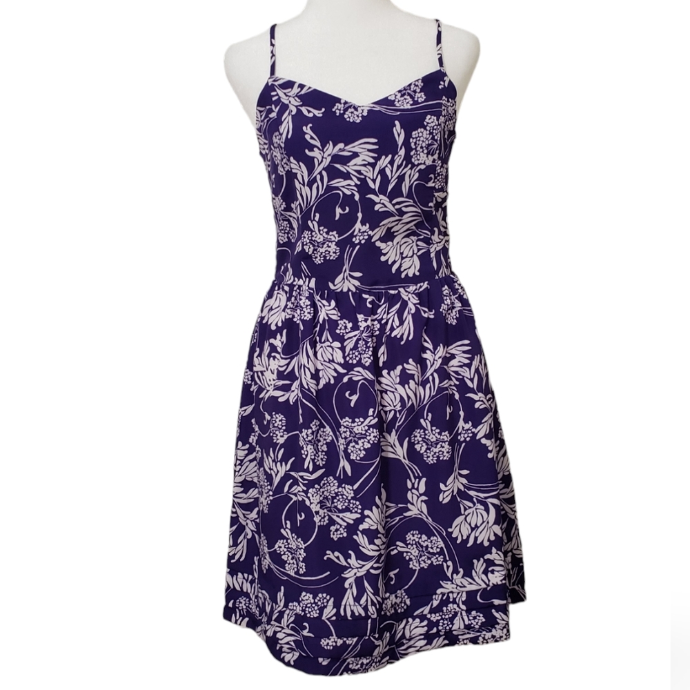 Gap woman's Purple Floral Cassual Dress Size 8